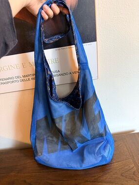 Nike reversible crosbody bag